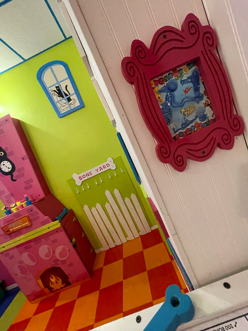 LAGUNA HILLS | THE DOGHOUSE